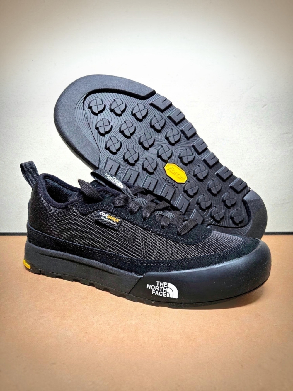 NEW $140 The North Face Women's 6.5 Clyffe Shoes Hiking/Approach/Everyday Black